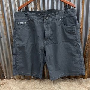 Men’s Kühl shorts